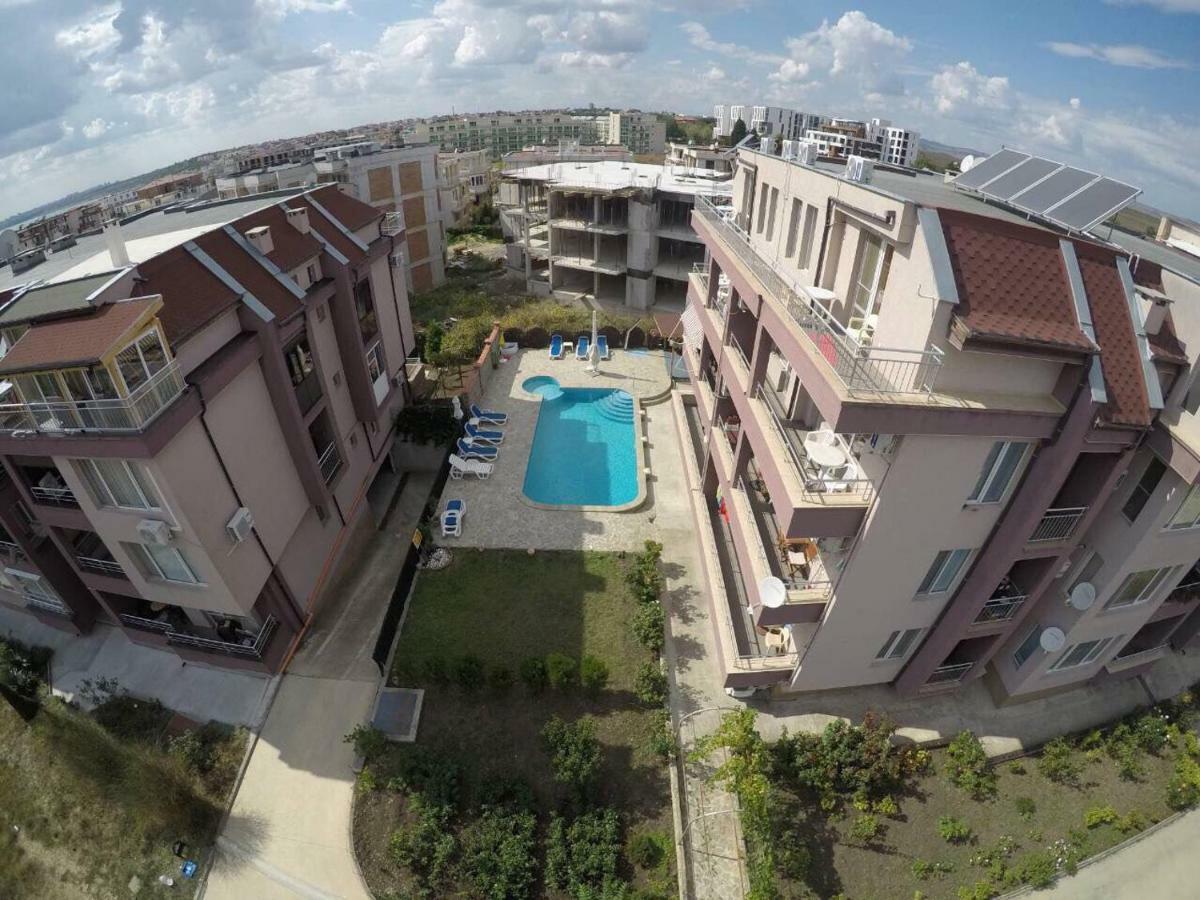 Anfid Apartments Burgasz Kültér fotó